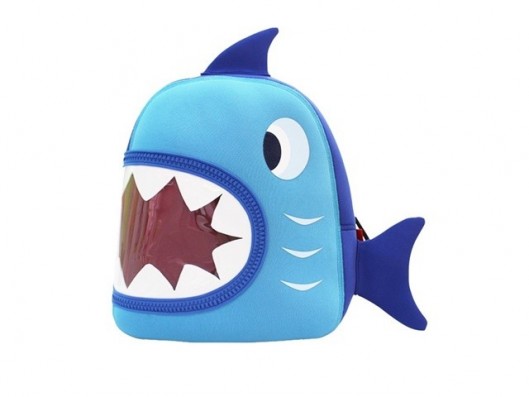 MOCHILA KIKE TOYS TIBURON...