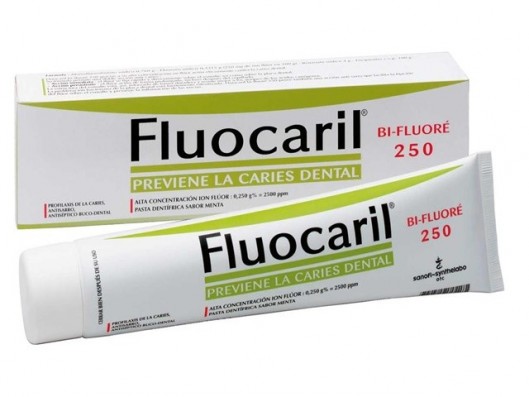 FLUOCARIL PASTA DENTAL 125ml.