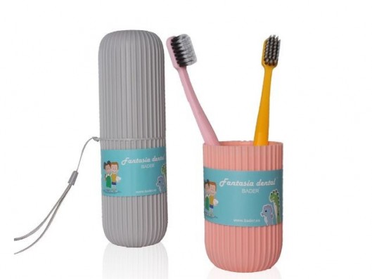 CEPILLOS CON ESTUCHE DE VIAJE