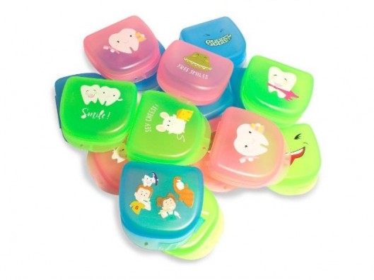 CAJAS PORTA ORTODONCIAS 3...