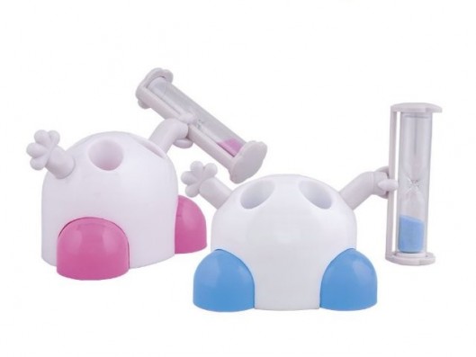 PORTACEPILLOS CON RELOJ